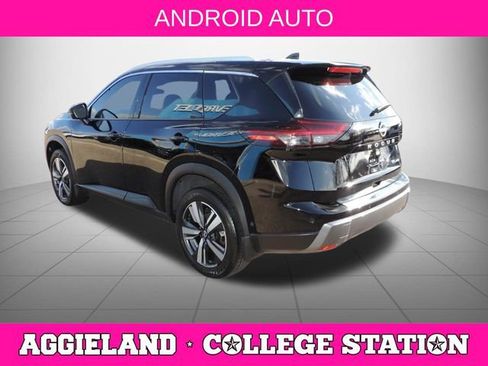 Used 2025 Nissan Rogue SL AWD/4WD image 6