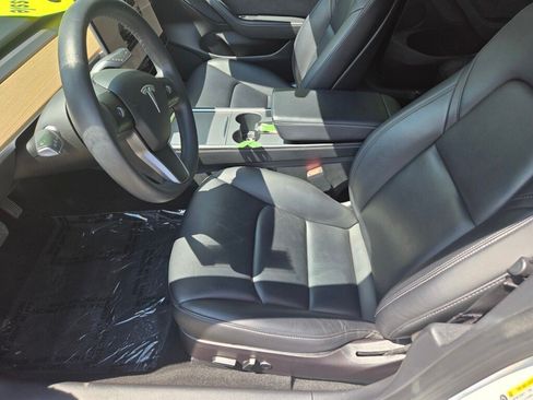 Used 2022 Tesla Model 3 Long Range AWD/4WD image 13