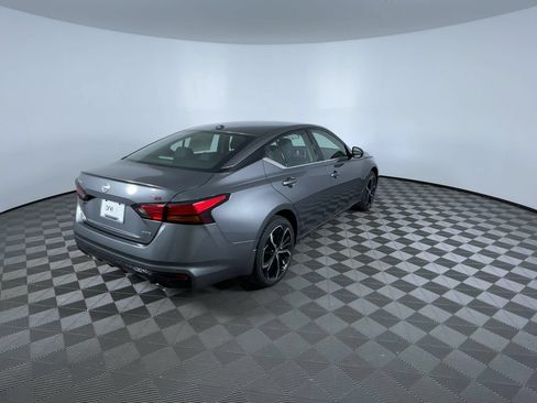 Certified 2025 Nissan Altima 2.5 SR AWD/4WD image 8