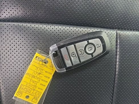 Used 2023 Ford Expedition XLT image 40