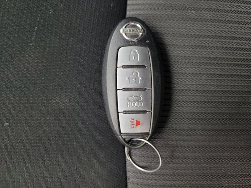 Used 2023 Nissan Sentra SV FWD image 32