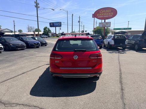 Used 2019 Volkswagen Golf Alltrack SE AWD/4WD image 9