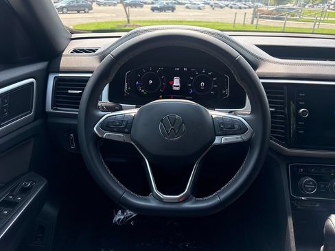 Used 2022 Volkswagen Atlas Cross Sport SE AWD/4WD image 19