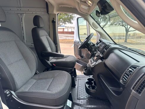 Used 2022 RAM ProMaster 2500 image 22