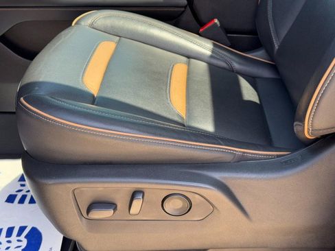 Used 2021 GMC Yukon AT4 w/ AT4 Premium Plus Package image 27