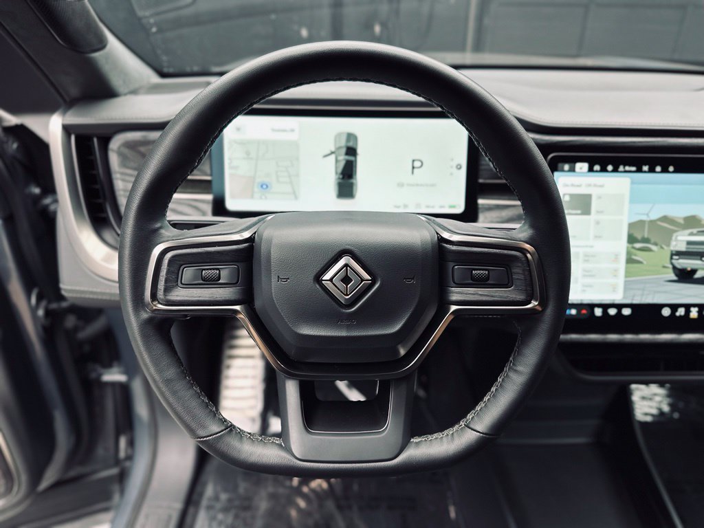 Used 2022 Rivian R1T Adventure AWD/4WD image 31