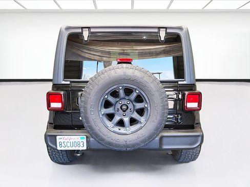 Used 2020 Jeep Wrangler Sport AWD/4WD image 5