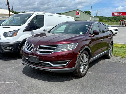 Used 2018 Lincoln MKX Reserve w/ Driver Assistance Package AWD/4WD image 3