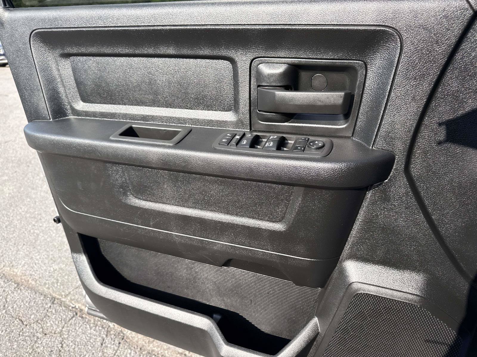 Used 2022 RAM 3500 Tradesman AWD/4WD image 16