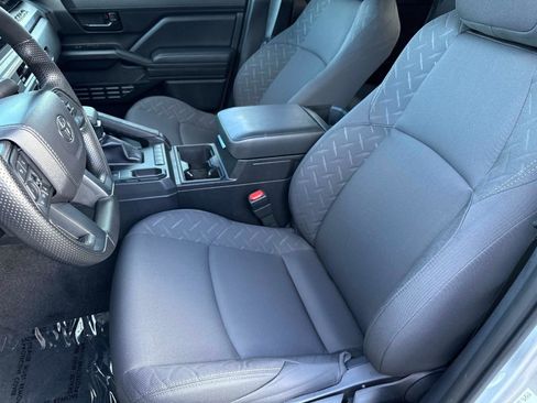 Used 2025 Toyota Tacoma SR image 21