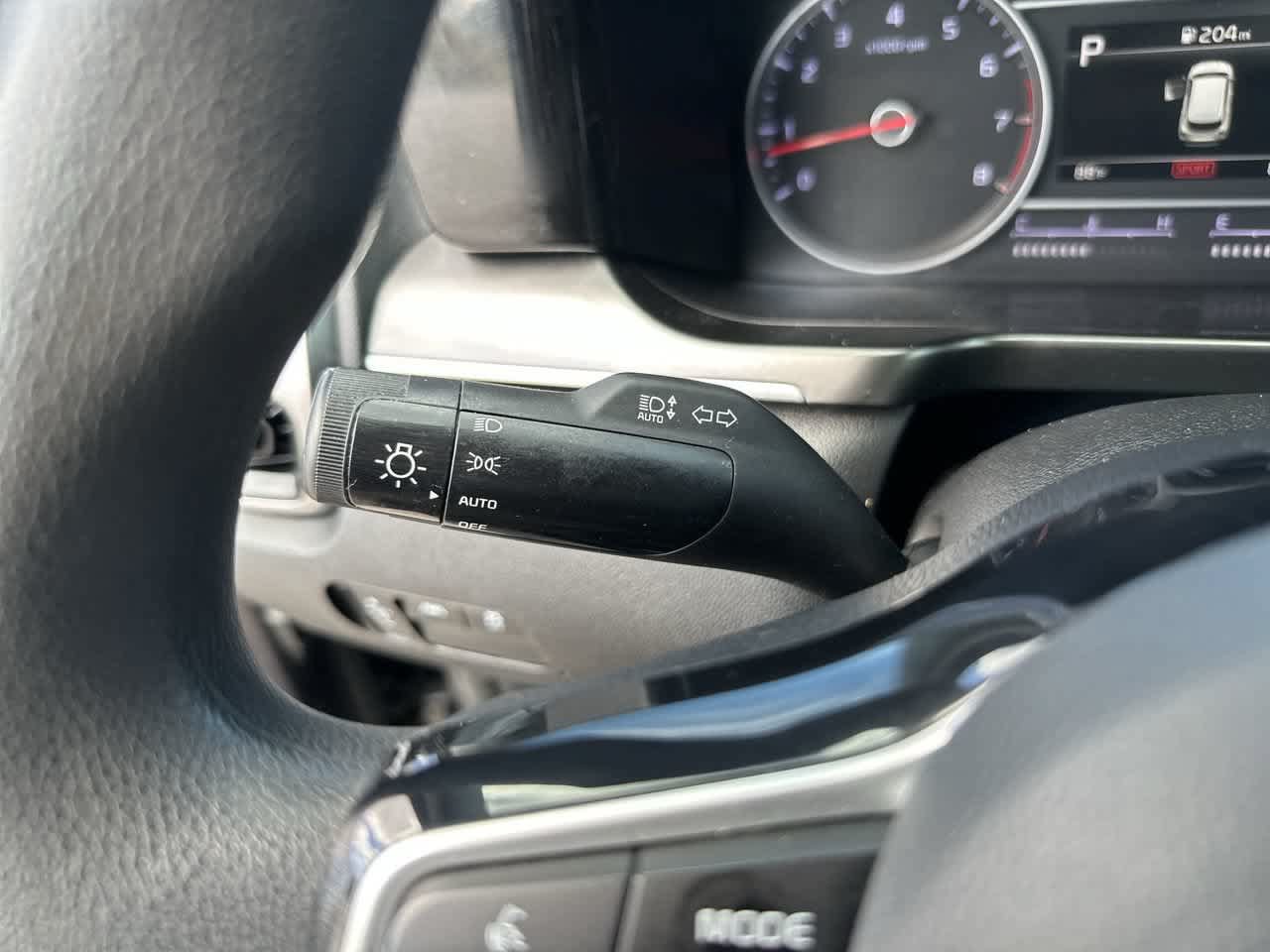 Used 2022 Kia Sorento LX FWD image 24