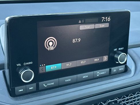 Certified 2025 Honda Accord LX image 19