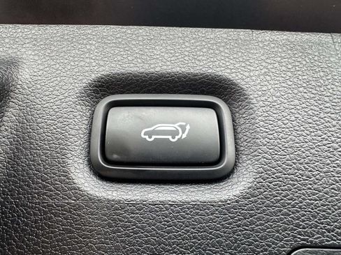 Used 2023 Hyundai Santa Fe SEL AWD/4WD image 14