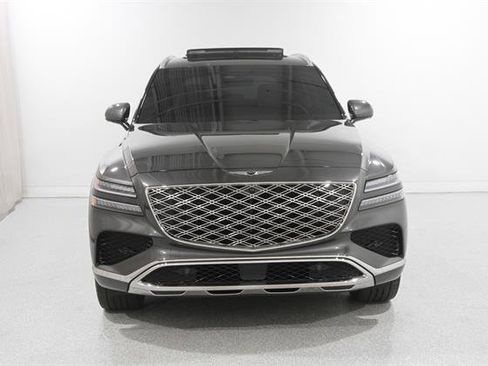 Certified 2025 Genesis GV80 3.5T Prestige AWD/4WD image 2