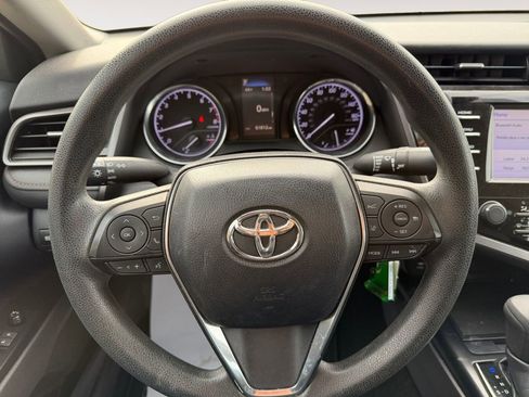 Used 2019 Toyota Camry LE image 13