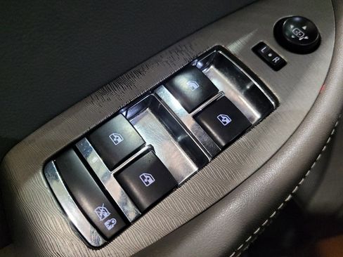 Used 2017 Chevrolet Impala LS image 27