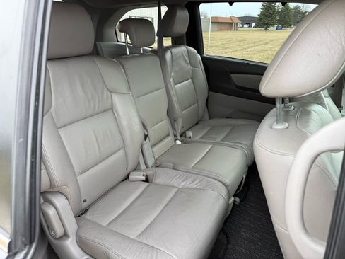 Used 2011 Honda Odyssey EX-L image 22