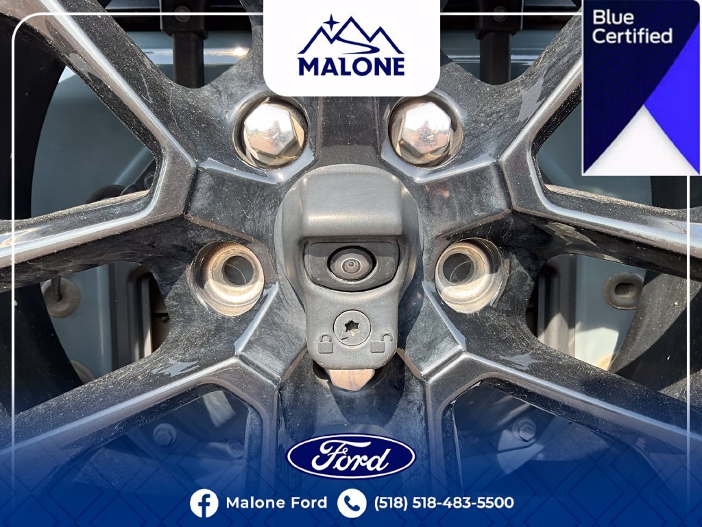 Used 2024 Jeep Wrangler Unlimited Sahara AWD/4WD image 25