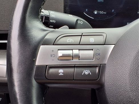 Used 2024 Hyundai Kona Limited AWD/4WD image 17