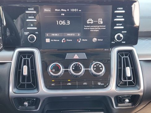 Used 2022 Kia Sorento LX FWD image 12