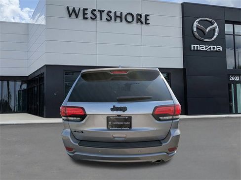 Used 2021 Jeep Grand Cherokee Laredo X image 4