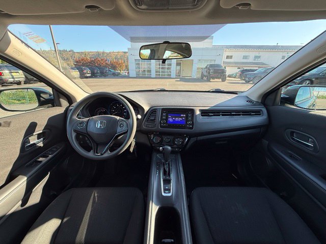Used 2016 Honda HR-V LX image 10
