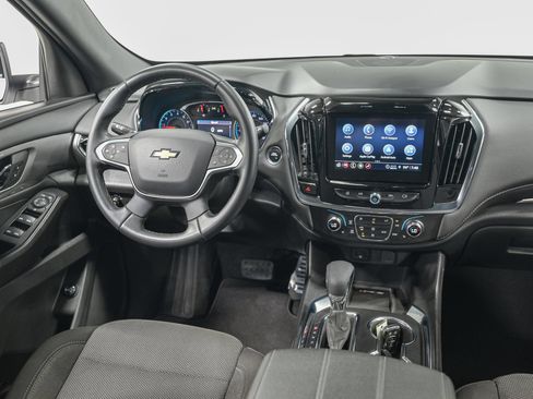 Used 2023 Chevrolet Traverse LT AWD/4WD image 29