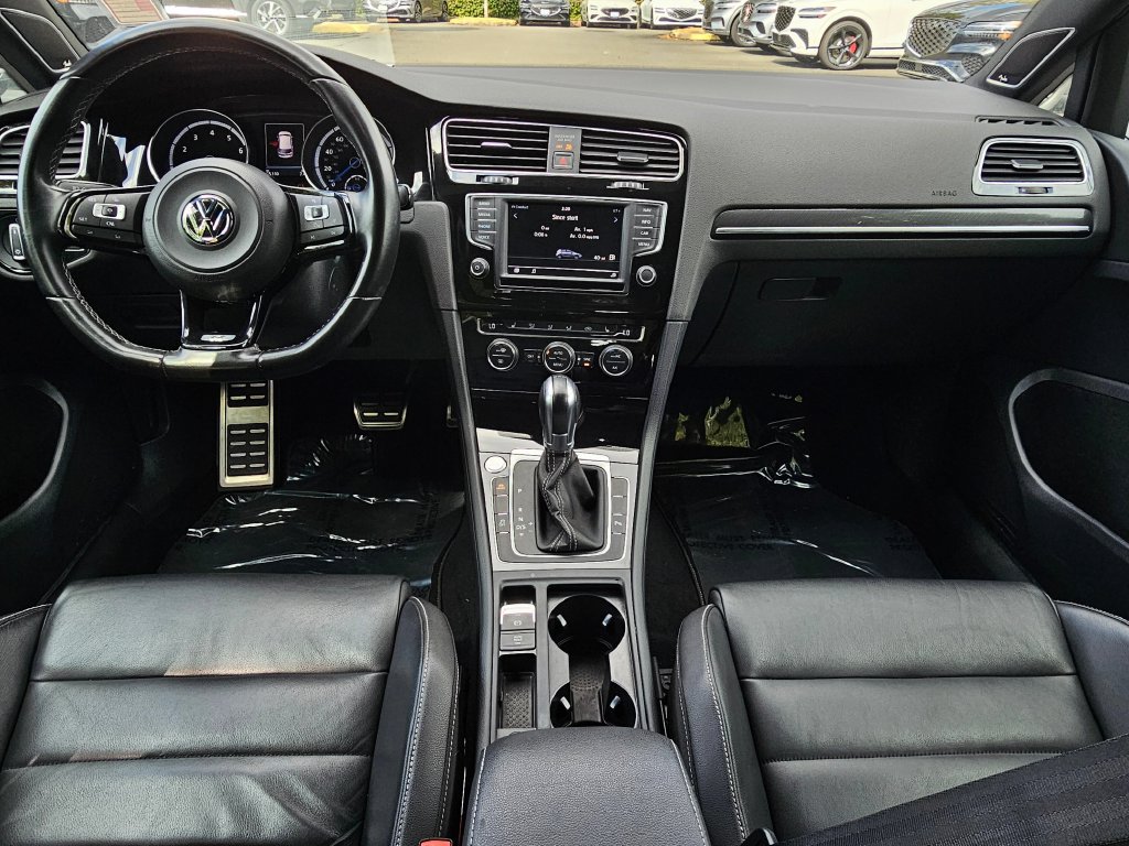 Used 2017 Volkswagen Golf R 4-Door AWD/4WD image 9