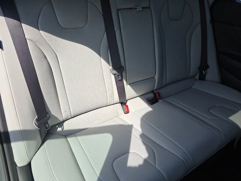 New 2026 Hyundai Elantra Limited FWD image 22