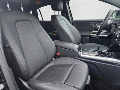 Certified 2025 Mercedes-Benz GLA 250 image 21