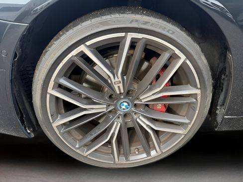 Used 2023 BMW 530e w/ M Sport Package RWD image 33