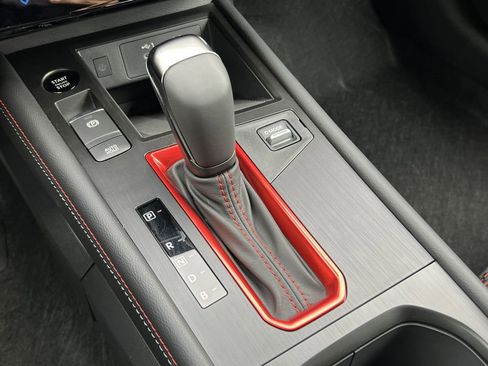 New 2025 Nissan Kicks SR w/ SR Premium Package image 32