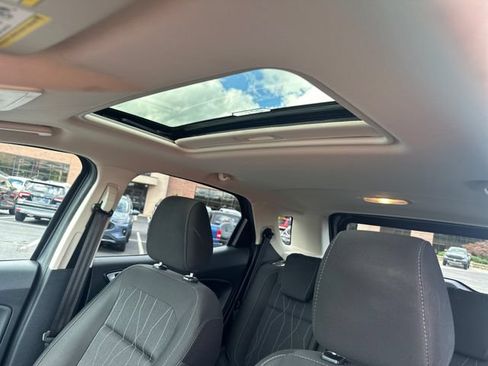 Used 2019 Ford EcoSport SE w/ SE Convenience Package FWD image 28