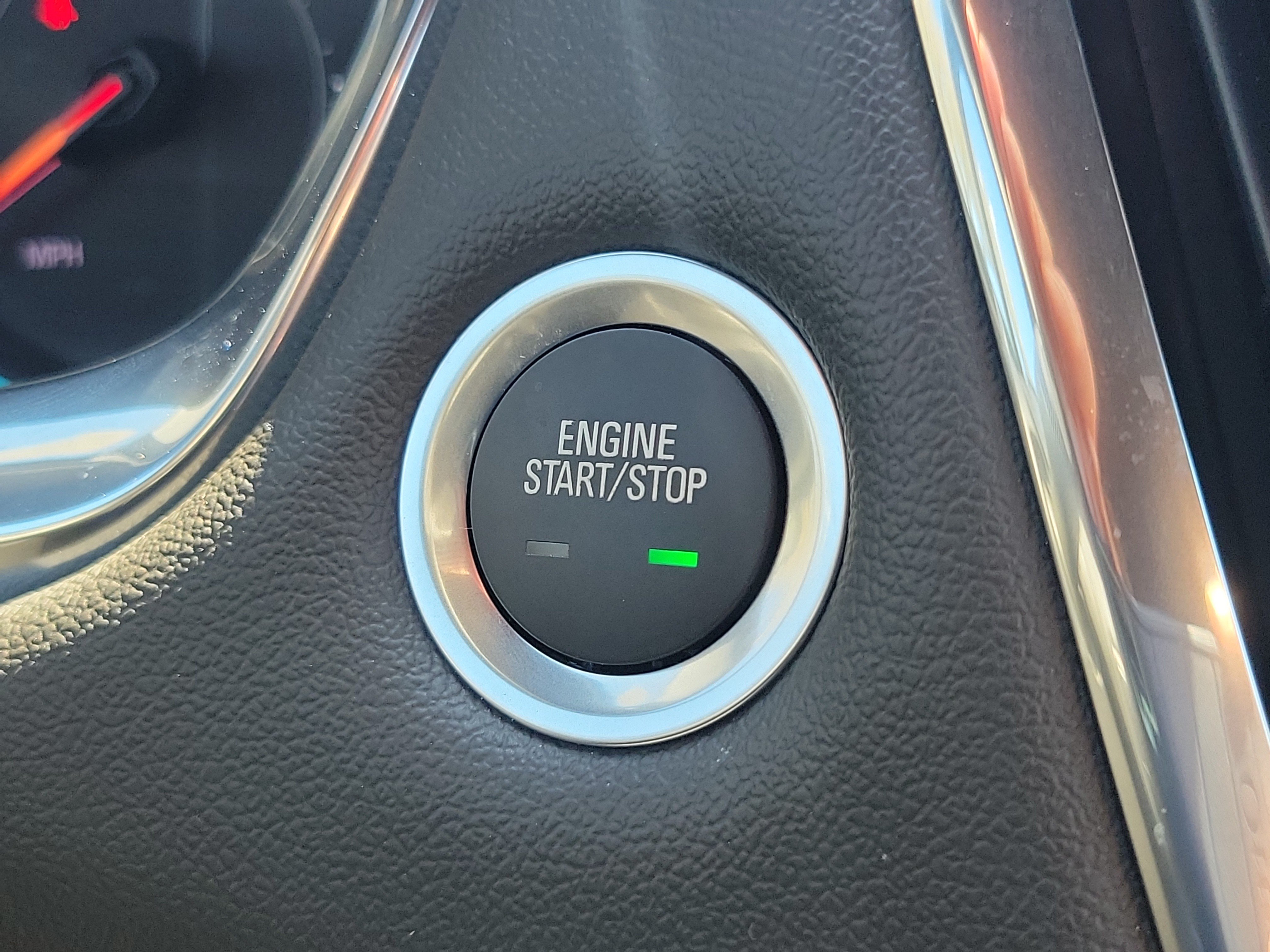 Used 2023 Chevrolet Traverse RS AWD/4WD image 29