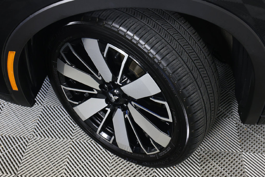 Used 2025 Mitsubishi Outlander AWD image 41