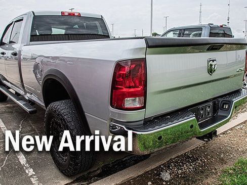 Used 2018 RAM 2500 Tradesman w/ Chrome Appearance Group AWD/4WD image 2