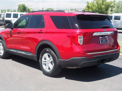 Used 2021 Ford Explorer XLT w/ Class III Trailer Tow Package image 7