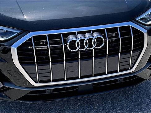Certified 2025 Audi Q3 2.0T Premium Plus w/ Premium Plus Package AWD/4WD image 11
