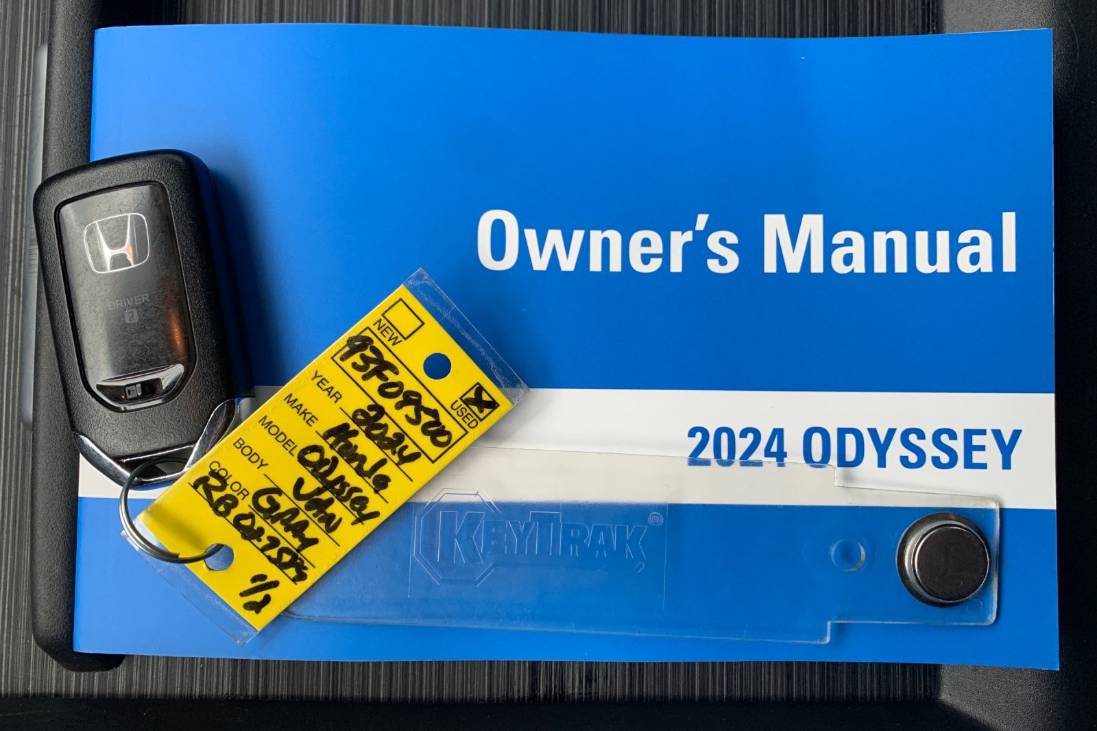Certified 2024 Honda Odyssey Touring image 11