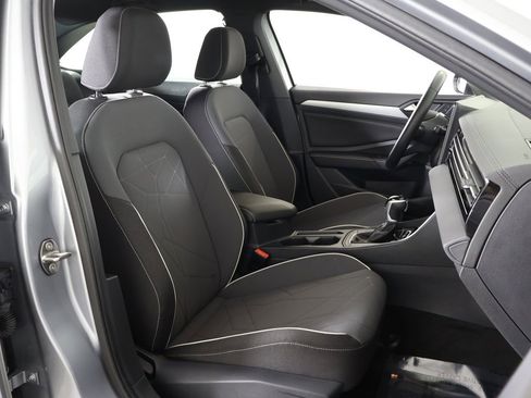 Used 2025 Volkswagen Jetta Sport image 29