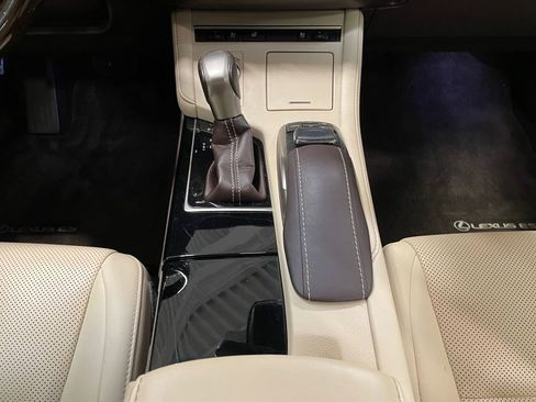 Used 2017 Lexus ES 350 image 11