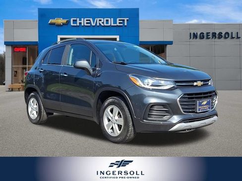 Used 2018 Chevrolet Trax LT w/ LT Convenience Package AWD/4WD image 1