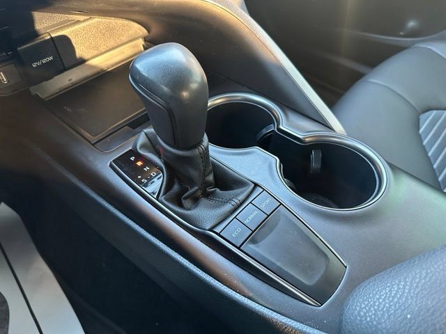 Used 2023 Toyota Camry SE w/ Convenience Package FWD image 19