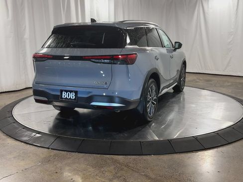 Certified 2026 INFINITI QX60 Luxe w/ Cargo Package AWD/4WD image 13