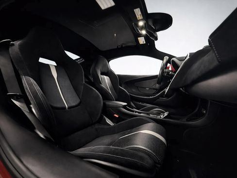 Used 2017 McLaren 570S RWD image 14