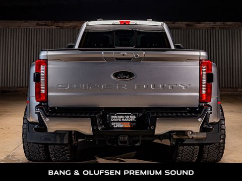 Used 2023 Ford F450 Lariat w/ Camper Package image 7