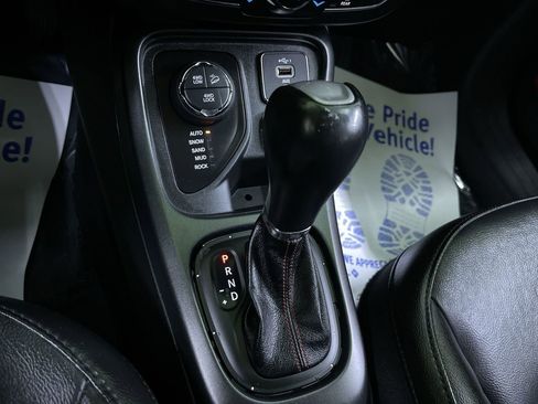 Used 2020 Jeep Compass Trailhawk w/ Safety & Security Group image 25