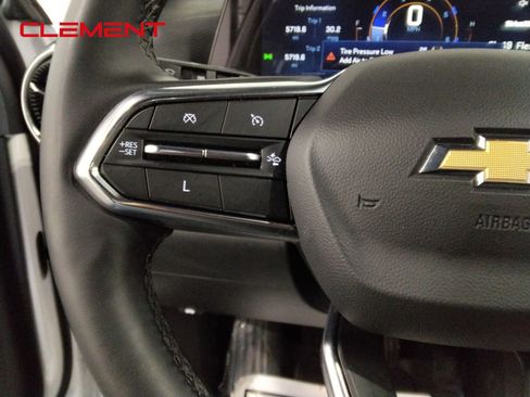 Used 2025 Chevrolet Equinox LT image 13