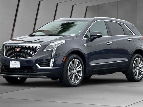 Certified 2025 Cadillac XT5 Premium Luxury image 8
