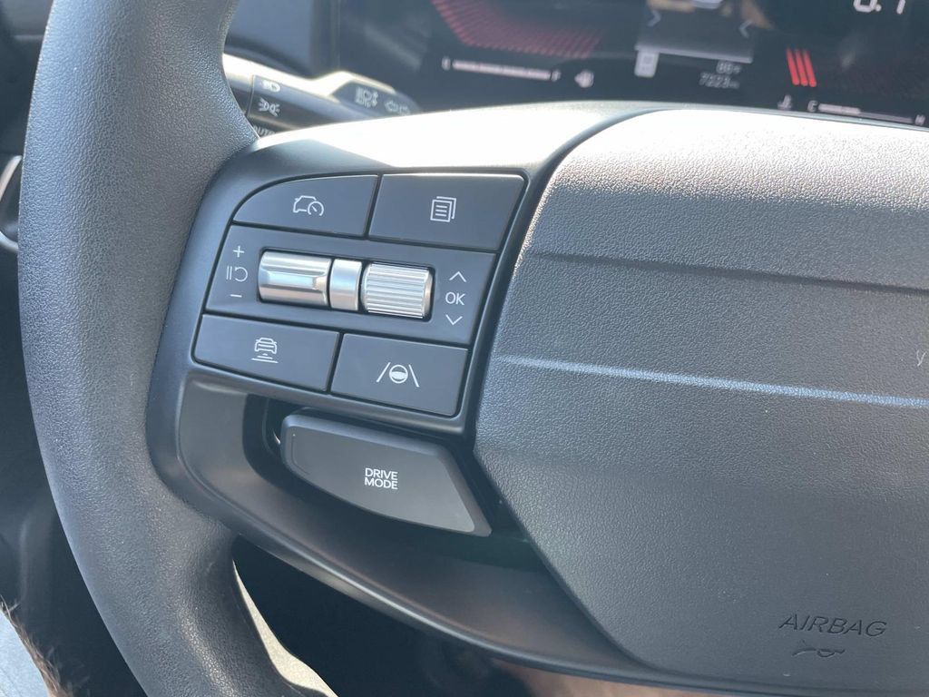 Used 2025 Kia K4 FWD image 27
